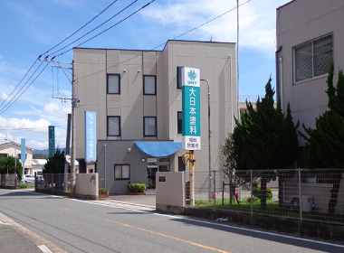 福岡サービスセンター DNTサービス(株) 福岡工場内